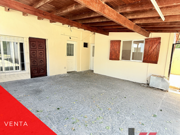 CASA A LA VENTA EN FRANCISCO ALVAREZ