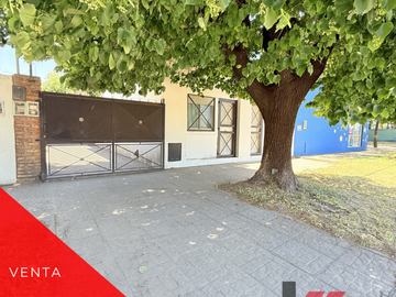 CASA A LA VENTA EN FRANCISCO ALVAREZ