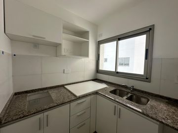 OFICINA 2 AMB A ESTRENAR EN ALQUILER