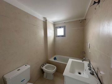 OFICINA 2 AMB A ESTRENAR EN ALQUILER