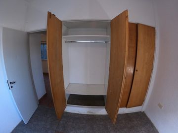 Excelente Departamento de 3 ambientes. La Tablada
