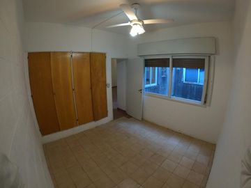Excelente Departamento de 3 ambientes. La Tablada