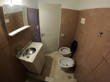 Excelente Departamento de 3 ambientes. La Tablada