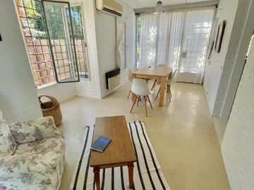 Casa de cuatro ambientes a la venta en Bella Vista. APTO CREDITO