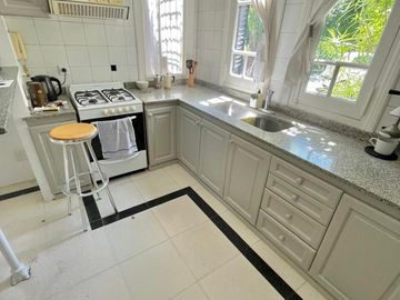 Casa de cuatro ambientes a la venta en Bella Vista. APTO CREDITO
