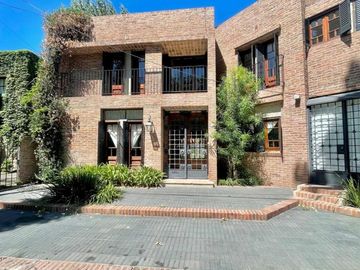 Casa de cuatro ambientes a la venta en Bella Vista. APTO CREDITO