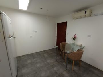 Hermoso Departamento de 4 Ambientes C/ Balcón. Dependencia y Cochera