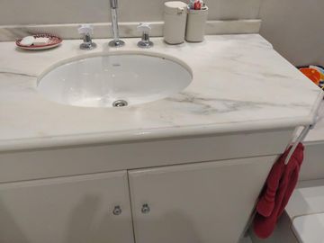 VENTA PISO 5 AMBIENTES EN RECOLETA