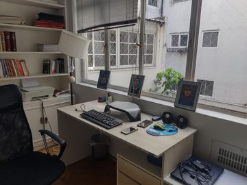 VENTA PISO 5 AMBIENTES EN RECOLETA