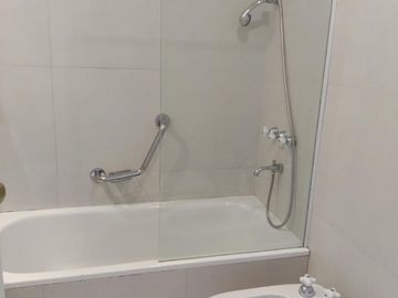 VENTA PISO 5 AMBIENTES EN RECOLETA