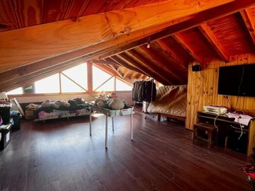 Casa es en las marias, es un terreno de 1500 m2, con departamentos adicionales