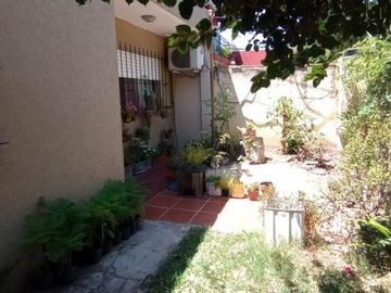 Garin - Casa con Dpto. al fondo - Ideal familia numerosa - amplio lote con parque -