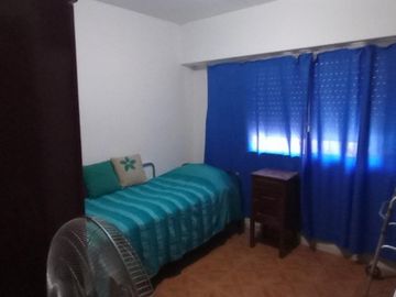 Garin - Casa con Dpto. al fondo - Ideal familia numerosa - amplio lote con parque -