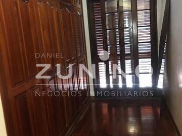 Casa de cuatro ambientes a la venta en Bella Vista