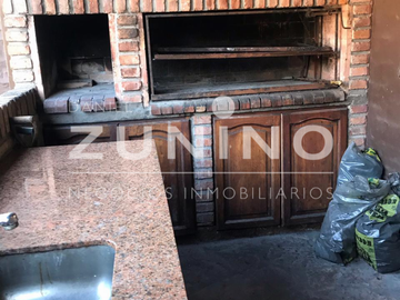 Casa de cuatro ambientes a la venta en Bella Vista