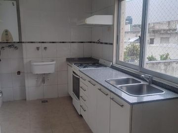 Impecable departamento de 2 amb. C/Balcón