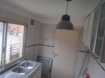 Impecable departamento de 2 amb. C/Balcón