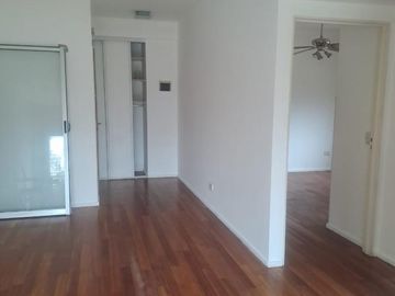Impecable departamento de 2 amb. C/Balcón