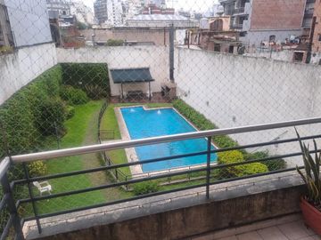 Impecable departamento de 2 amb. C/Balcón