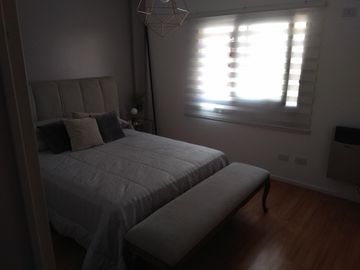 EXCELENTE DEPARTAMENTO 3 AMBIENTES CON COCHERA
