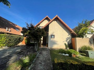 Casa en venta en PEÑALOLÉN