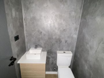 A ESTRENAR, 2 AMB CON TOILETTE, EN PARQUE CHAS,  muy buena ubicación!