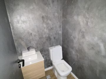A ESTRENAR, 2 AMB CON TOILETTE, EN PARQUE CHAS,  muy buena ubicación!