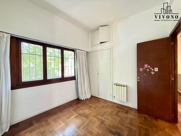 Casa en Venta en Villa Urquiza 5 ambientes con Pileta - Apta Crédito