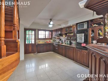 Casa en Barrio Pque.Calchaqui en Venta