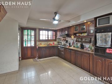 Casa en Barrio Pque.Calchaqui en Venta