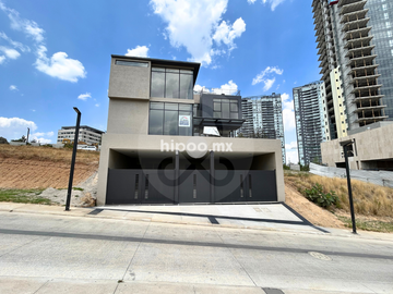 INCANTO Casa en condominio en venta en Bosque Real