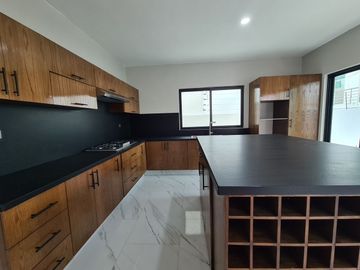 Casa en VENTA en LOMAS RESIDENCIAL