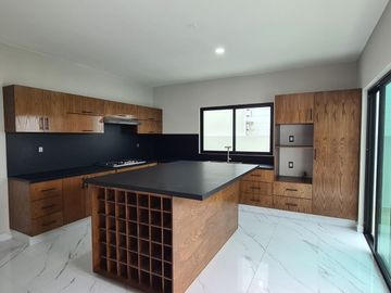 Casa en VENTA en LOMAS RESIDENCIAL