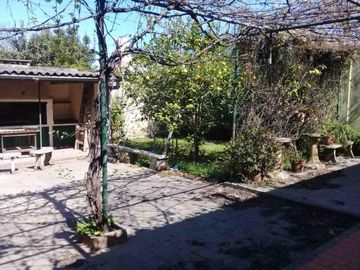 VENTA casa sobre Av Perón GRAN UBICACIÓN