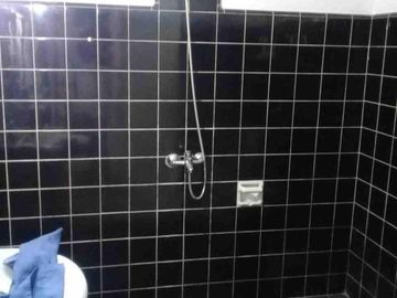 VENTA casa sobre Av Perón GRAN UBICACIÓN