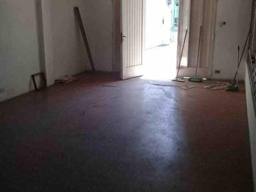 VENTA casa sobre Av Perón GRAN UBICACIÓN