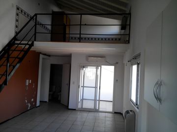 DEPTO 2 AMB TIPO LOFT CON COCHERA , TODO INCLUIDO SIN EXPENSAS COMPLEJO CON PISICINA Y PARRILLA