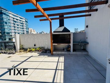 Palermo. 2 Amb frente. Balcón terraza. 2 Baños. Amenities.