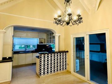 Alquiler de casa amoblada en Campos de Echeverria- Canning