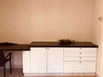 Alquiler de casa amoblada en Campos de Echeverria- Canning
