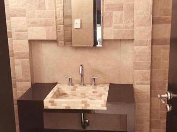 Alquiler de casa amoblada en Campos de Echeverria- Canning