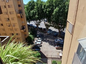 HERMOSISIMO DEPTO 3 AMB. EN LAS TORRES DE ALBARELLOS Y GRAL PAZ TOTALMENTE HECHO A NUEVO