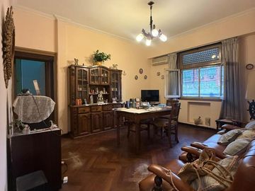 Oportunidad,Depto de 3 amplios ambientes + Dependencia