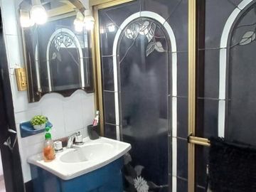 VENTA CASA+ LOCAL+2 DPTOS IDEAL INVERSOR. LANUS