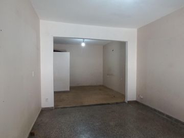 VENTA CASA+ LOCAL+2 DPTOS IDEAL INVERSOR. LANUS