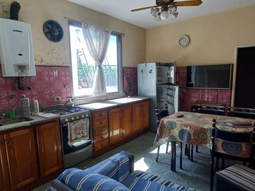 VENTA CASA+ LOCAL+2 DPTOS IDEAL INVERSOR. LANUS