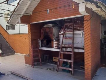 VENTA CASA+ LOCAL+2 DPTOS IDEAL INVERSOR. LANUS