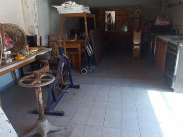 VENTA CASA+ LOCAL+2 DPTOS IDEAL INVERSOR. LANUS