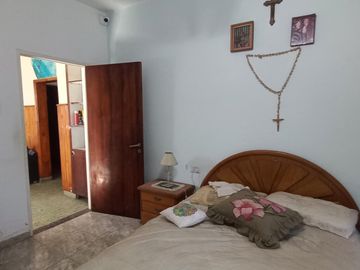 VENTA CASA+ LOCAL+2 DPTOS IDEAL INVERSOR. LANUS