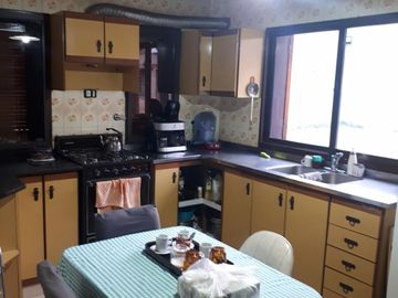 2 Propiedades unidas con Lotes de 12,07 x 24,05 y 9,02 x 24,06. Ideal Uso Comercial y Vivienda